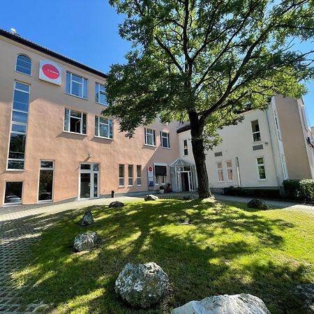 1, 2, Sleep Boardinghouse Unterschleissheim Zentrum Eksteriør bilde