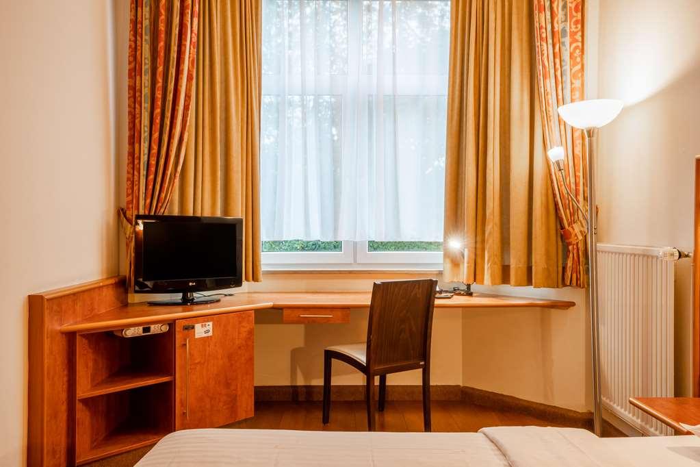 1, 2, Sleep Boardinghouse Unterschleissheim Zentrum Rom bilde