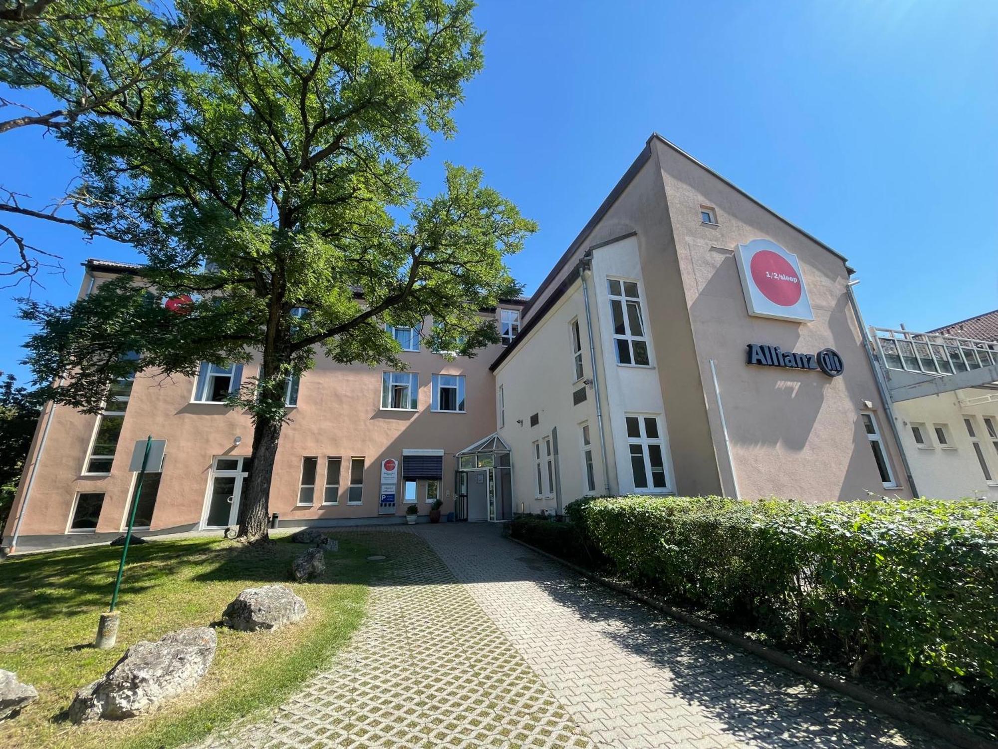 1, 2, Sleep Boardinghouse Unterschleissheim Zentrum Eksteriør bilde